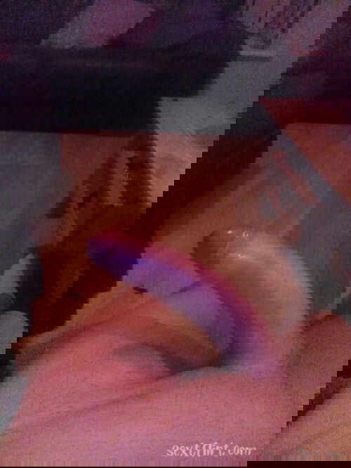 Pic/video swap with females inly
