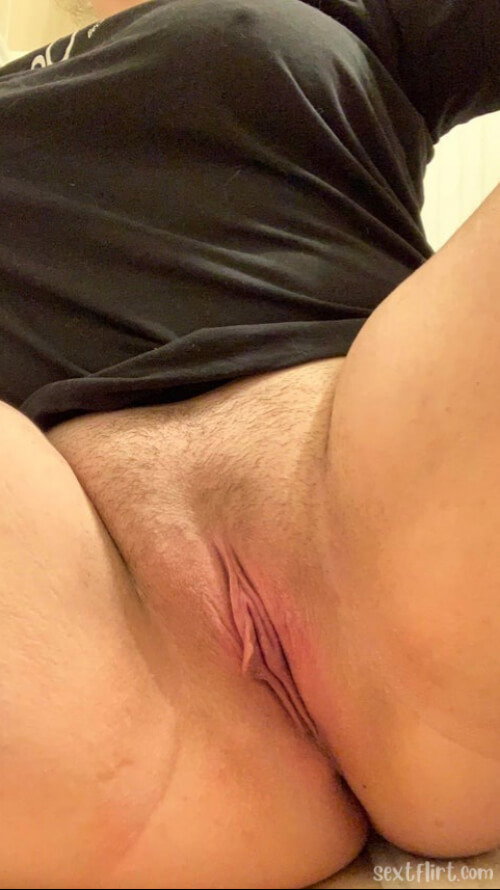 hot_lola's snapchat photo