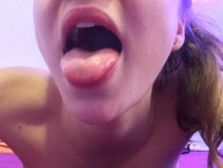 sylvia997's telegram photo - Selfie