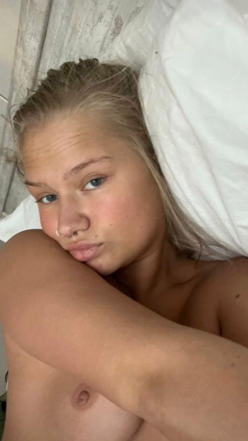 -kathy19's tiktok photo - pussy, anal