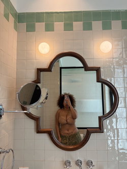 tra_cy's telegram photo - Topless, Curvy, Selfie