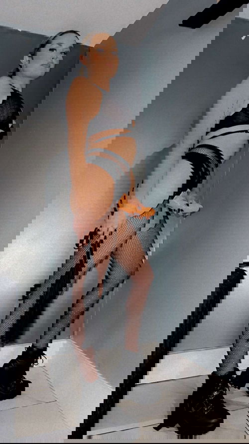 Serve me slut! I could fuck you with my strapon on