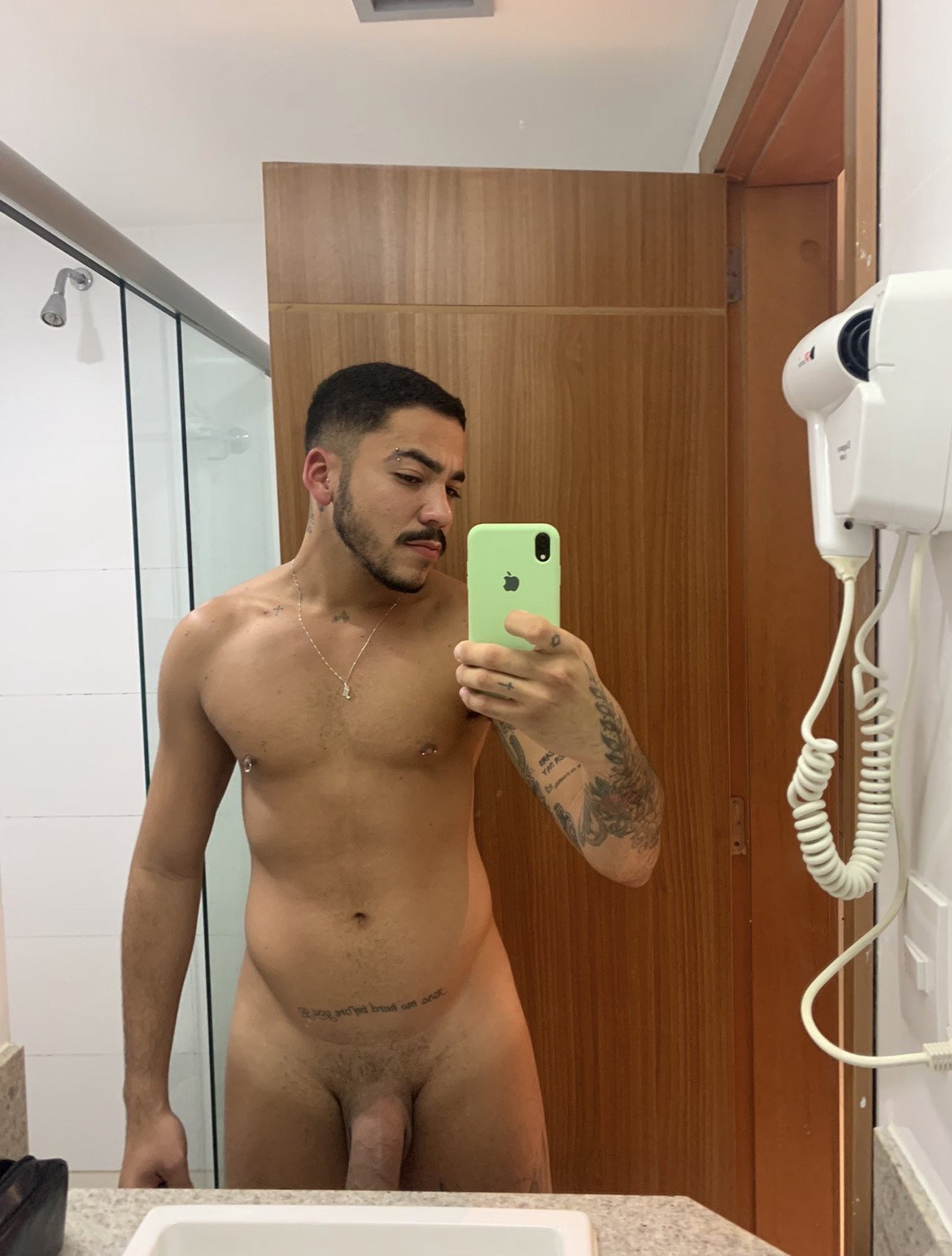 Vicente001's telegram gallery (2/3)
