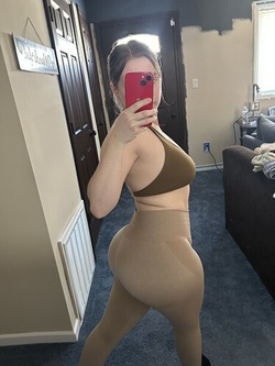 xecemiy159's kik photo - Topless, Curvy, Selfie